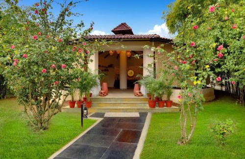 Baihar Hotel | Lemon Tree Wildlife Resort, Kanha