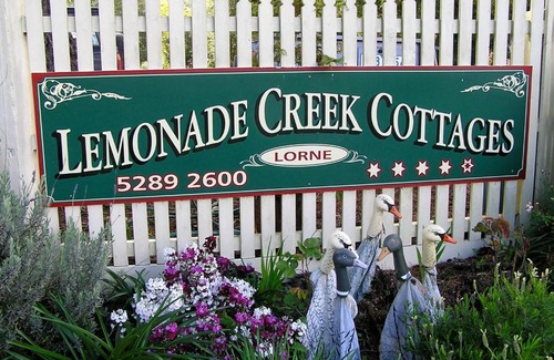Lorne Cabin | Lemonade Creek Cottages