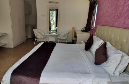 Dhikuli Hotel | Lemonwood Riverside Premium Resort