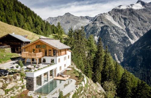 Soelden Ski Chalet | Leni Mountain Chalet