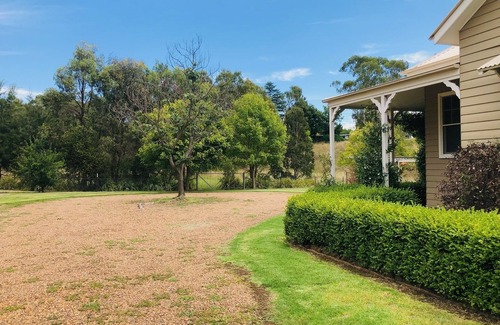 Armidale Cottage | Lenore at Armidale