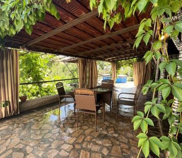 Aghavnadzor House | LEO Home