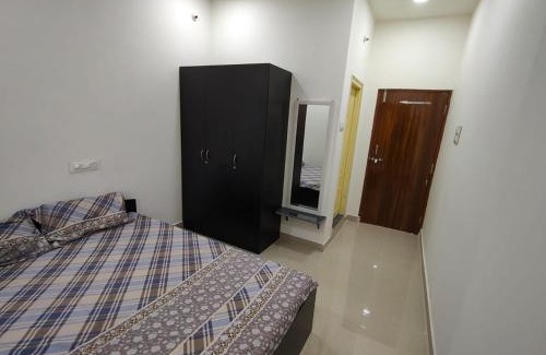 Shamshabad Villa | LEO's DEN 13 Guests AC 3BHK 9 mins to RGIA