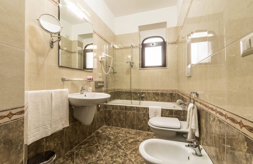 Salice Salentino Hotel | Leone De Castris Wine Hotel