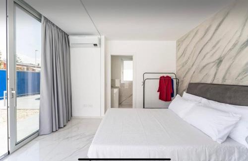 Su Forti House | Leonida's Room pool and Jacuzzi