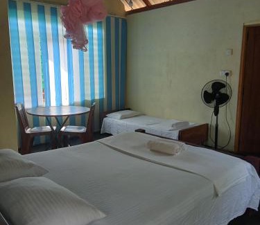 Divulapitiya Hotel | Leopard Rock Family Rest