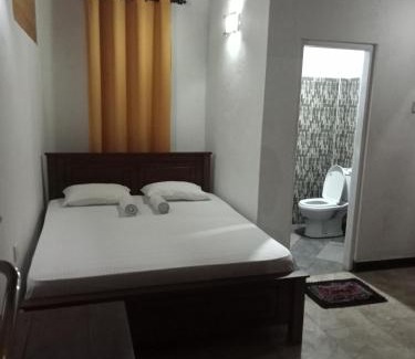 Divulapitiya Hotel | Leopard Rock Family Rest