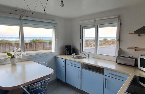 Treffiagat House | Les étocs - Men Gwek Kaer - full sea view