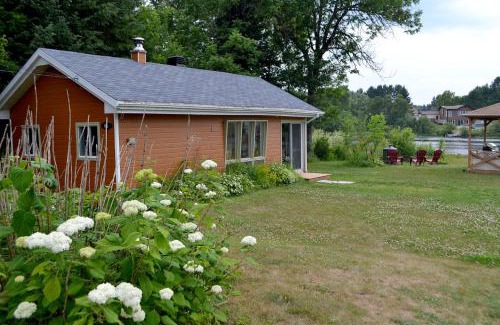 Chute-Saint-Philippe Ski Chalet | Les 4 chalets - Le 605
