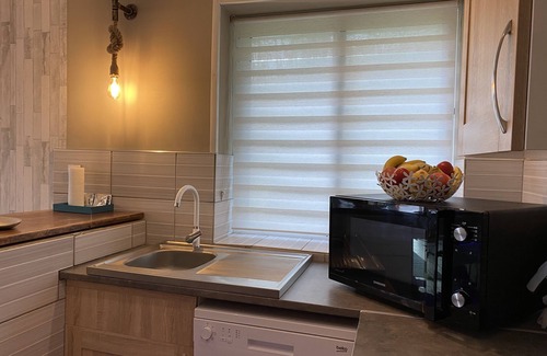 Saint-Leonard House | Les 4 seasons, quiet apartment with terrace and garden