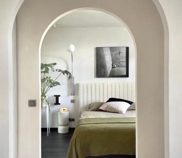 Villers-Cotterets Bed & Breakfast | Les Alcoves - Studios design