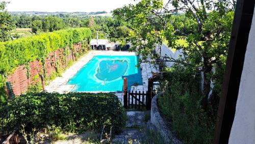 Saint-Meard-de-Drone Apartment | Les Bigoussies