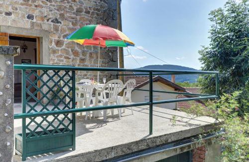 Arconsat House | Les Bois Noirs - appt vue montagne