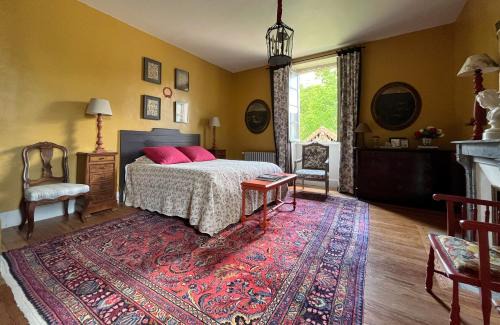 Saint-Julien-de-Civry House | Les chambres d'Hôtes du Château de Vaulx