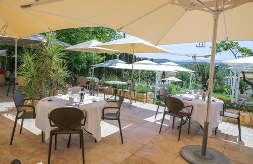 Opio Bed & Breakfast | Les chambres d'hôtes de L'Oliveraie
