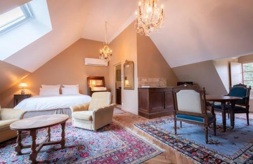 Vierzon Apartment | Les chambres de Charnay - Calme Charme et Confort Piscine à 5 mn du péage