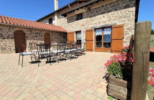 Longessaigne House | LES CHAMBRES DE L'OUEST