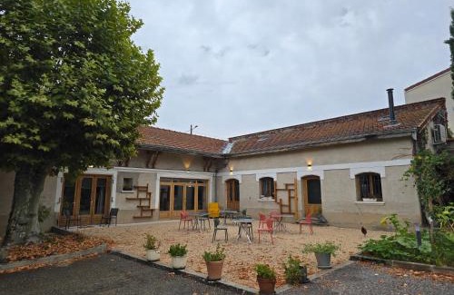 Saint-Paul en Jarez Bed & Breakfast | Les Chambres d'Hôtes du Château Eclosion