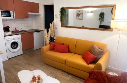 Eppe-Sauvage Apartment | Les Charmes - C24B