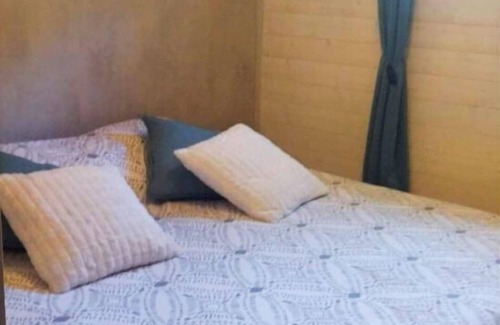 La Regrippiere Bed & Breakfast | Les Chemins d'Ambre & Thaïs: Charming dwelling in the heart of the Nantes vineyards