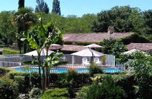 Lolme House | Les Coquilles Pourpres