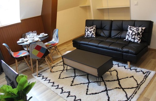 La Fleche Apartment | LES COTTAGES DU PRYTANEE