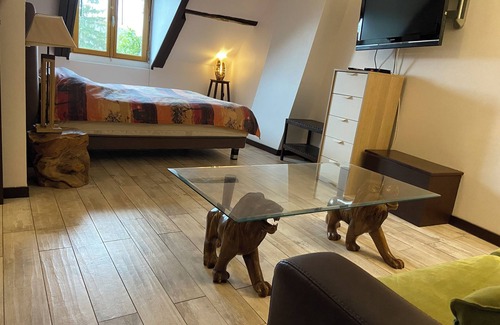 Saint-Ouen-en-Brie House | Les Crinieres en Brie