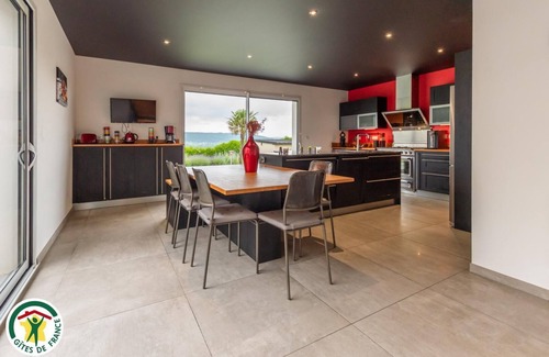 Courthiezy House | Les Deux Piliers - COURTHIEZY