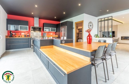 Courthiezy House | Les Deux Piliers - COURTHIEZY