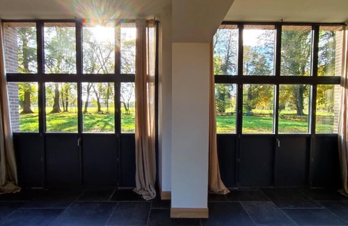 Saint-Jean-du-Cardonnay House | Les Ecuries de Diane