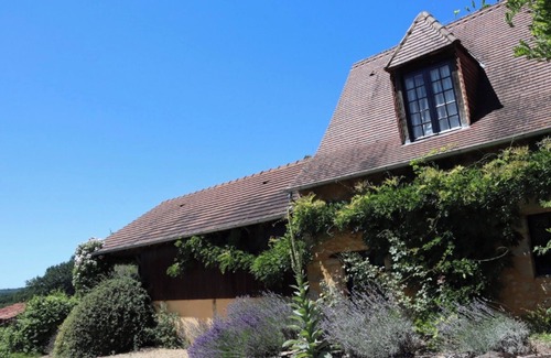 Villefranche-du-Perigord Cottage | Les Fleurs at Manoir Bourgale, central Dordogne, 50 acre park - peace!