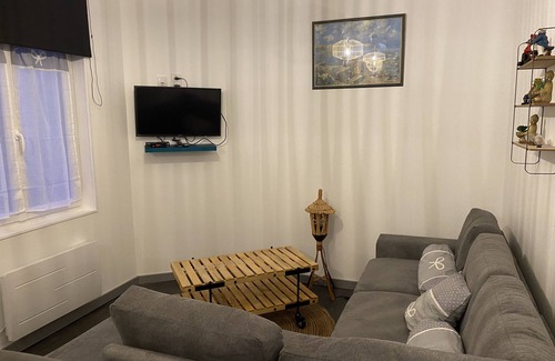Mesnil-Val-Plage House | Les falaises apartment 400m from the beach
