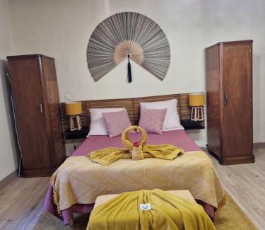 Sarlat-la-Caneda Historic Center Apartment | Les Flamboyants