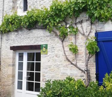 Isigny-sur-Mer Bed & Breakfast | les hirondelles bleues