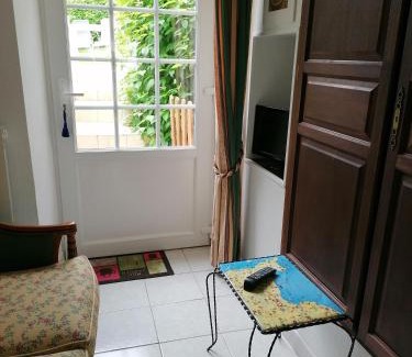 Isigny-sur-Mer Bed & Breakfast | les hirondelles bleues