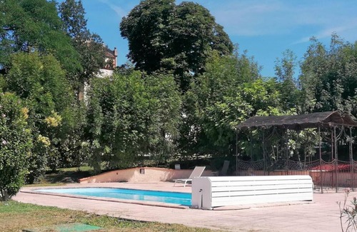 Castelsarrasin House | Les Hirondelles - domaine avec piscine