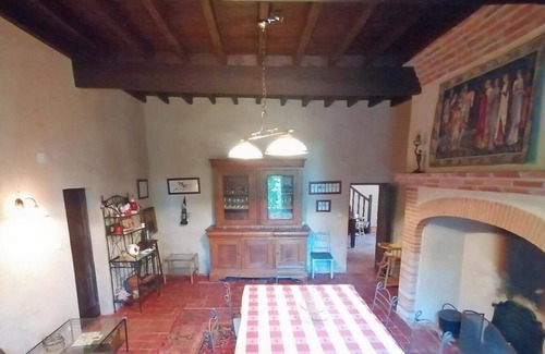 Castelsarrasin Bed & Breakfast | Les Hirondelles - Ferme Fortifiée Avec Piscine!