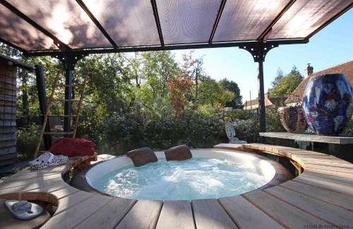 La Lande-de-Goult Bed & Breakfast | Les Insolites de Coco