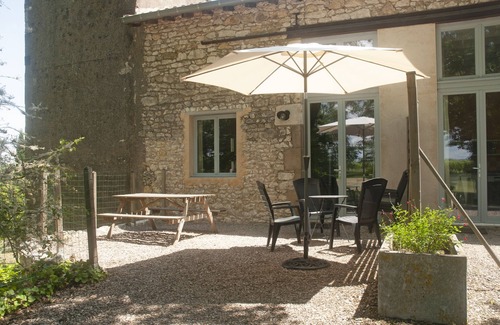Cahuzac-sur-Vere Cottage | Les Landes gite 'Sol' workshops