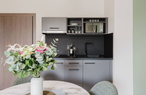 Le Vaudreuil Hotel | Les Lodges de Socrate
