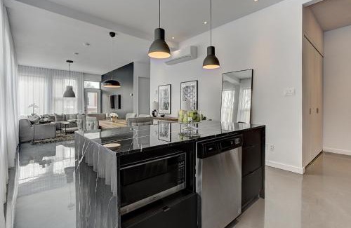 Pointe-Saint-Charles Apartment | Les Lofts du Centre by Simplissimmo