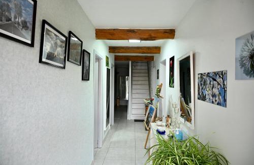 Orges Bed & Breakfast | Les Nymphéas 52