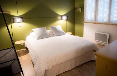 Monthelon Bed & Breakfast | LES OLIVANIES