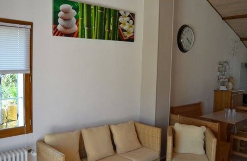 Saint-Dezery Apartment | Les Olivettes - Gite Bamboo