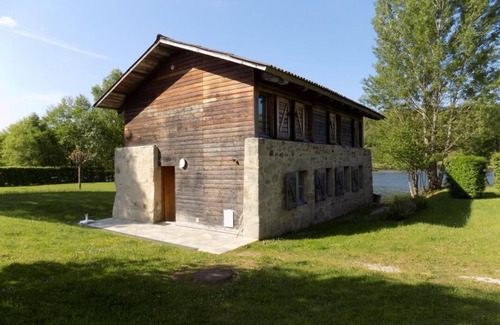 Senaillac-Latronquiere House | Les Pieds dans l'Eau