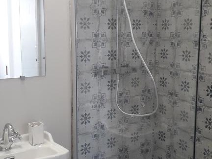 Cormeilles-en-Vexin Bed & Breakfast | Les Salons Fleuris
