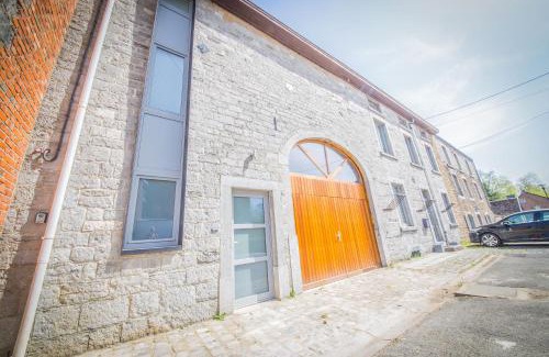 Eprave House | Les soeurs D'Ardennes