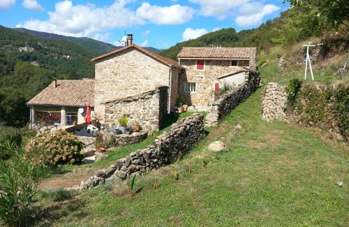 Saint-Pierre-de-Colombier Bed & Breakfast | Les Terrasses de Collanges