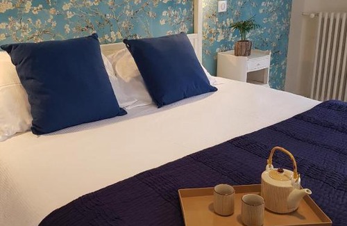 Guillaumes Bed & Breakfast | Les Terres Rouges 06