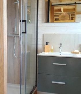 Fraignot-et-Vesvrotte Other | Les tiny houses autonomes du val d'or